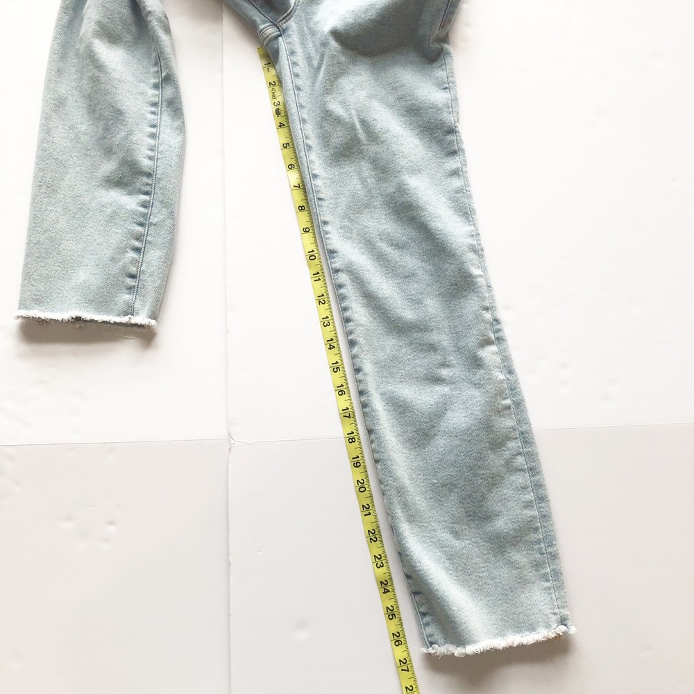 GOOD AMERICAN Jeans Size 4 Blue Good Classic Inset Ankle Slim Indigo454 Raw Hem - Picture 10 of 11